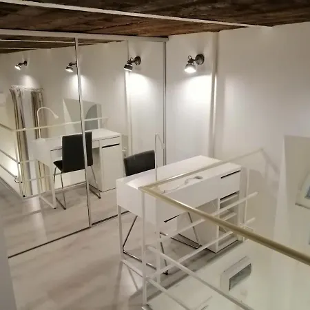 公寓 Cozy New With Free Parking Place In Garage 布达佩斯