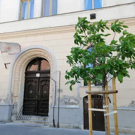 Cozy New With Free Parking Place In Garage Lejlighed Budapest
