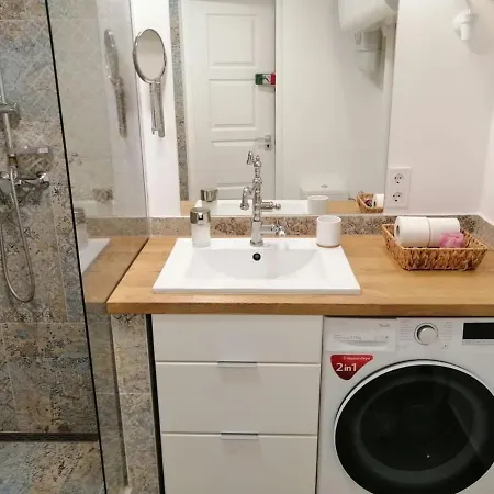 Апартаменты Cozy New With Free Parking Place In Garage