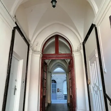 Cozy New With Free Parking Place In Garage *