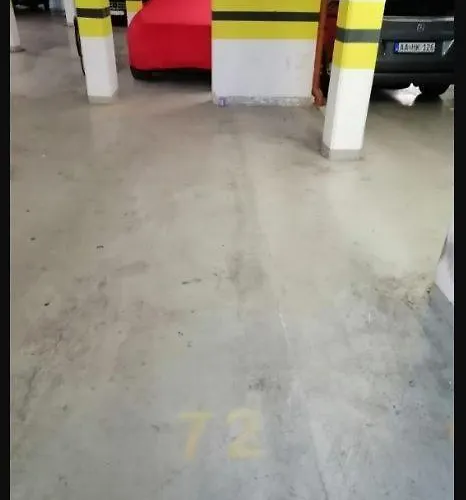 Cozy New With Free Parking Place In Garage Apartament Budapesta