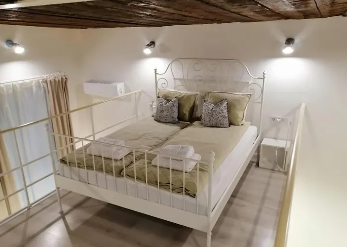 Cozy New With Free Parking Place In Garage Budapeszt